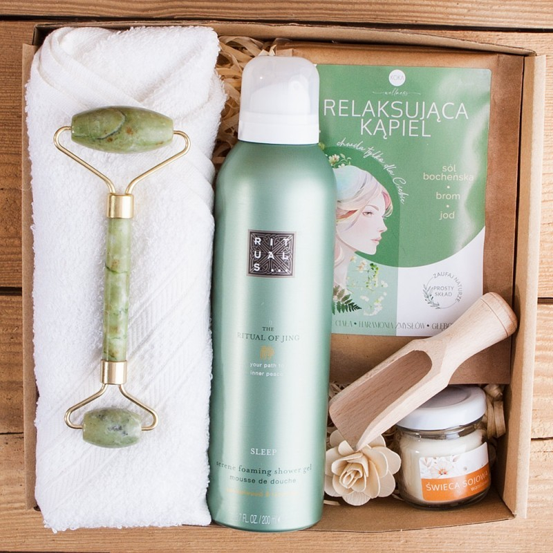 Bożonarodzeniowy kosz upominkowy dla firm